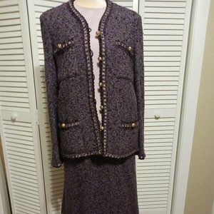 2 pc Women's Castleberry Suit, Size   12;   Purple tweed;